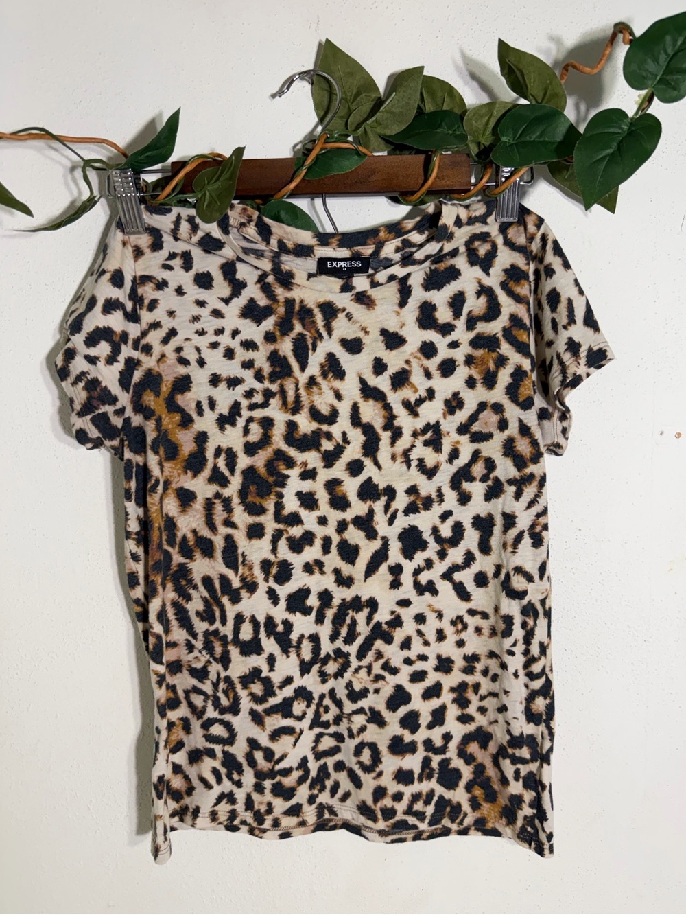 Express Leopard Print Short Sleeve Tee - Cream, Black, Brown